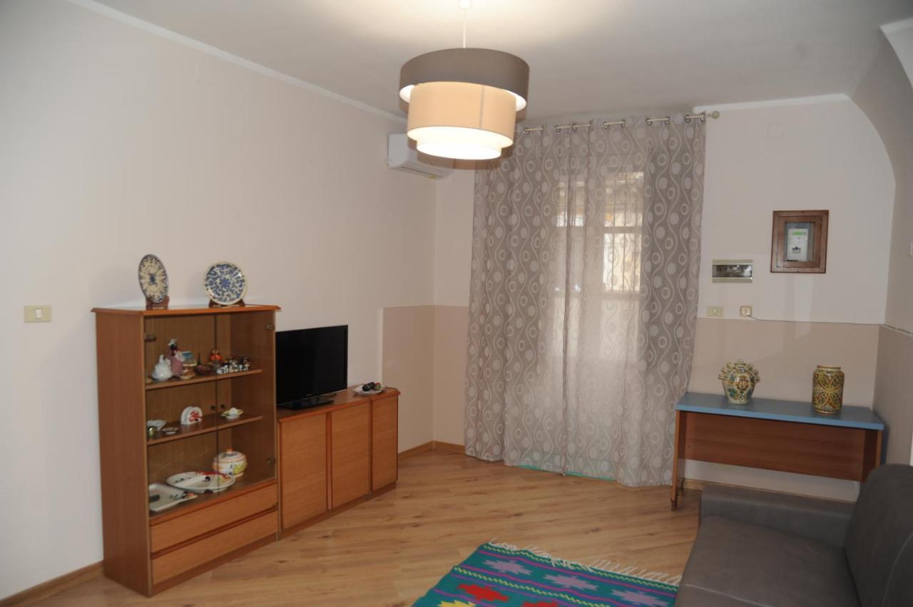 Casa Vacanze Il Nespolo Катания Екстериор снимка